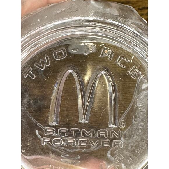McDonalds BATMAN FOREVER Glass Mug/Cup 1995 Vintage DC Comics "Two Face" - Picture 4 of 6